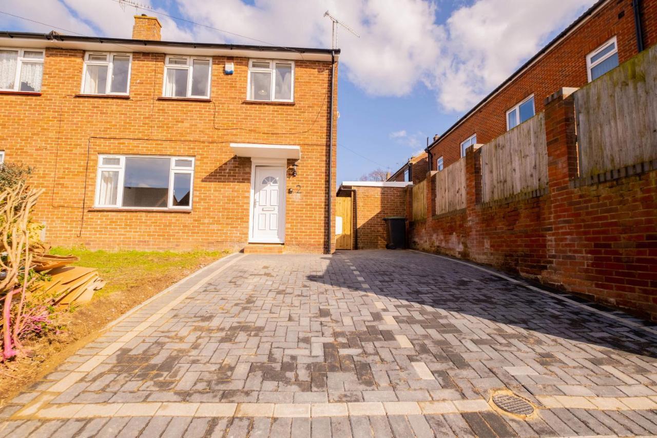 Spring House With Private Parking Villa Canterbury Luaran gambar